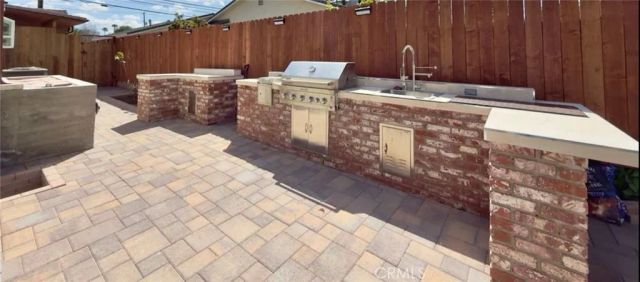 5921 Fallbrook Avenue, Woodland Hills, CA 91367