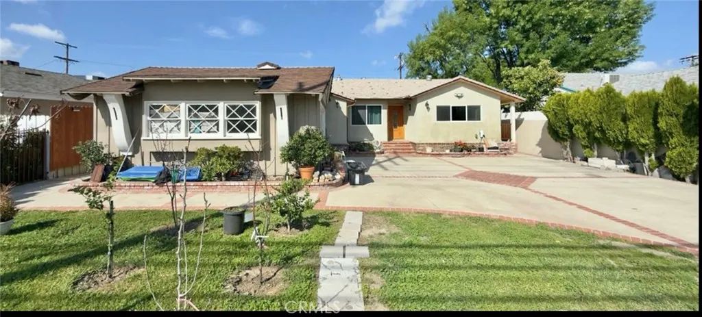 5921 Fallbrook Avenue, Woodland Hills, CA 91367