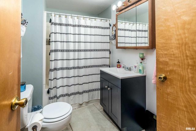 350 Oak Grove Road, Makanda, IL 62958