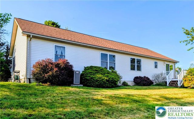 314 Golden Oaks Drive, Kidder Twp N, PA 18661