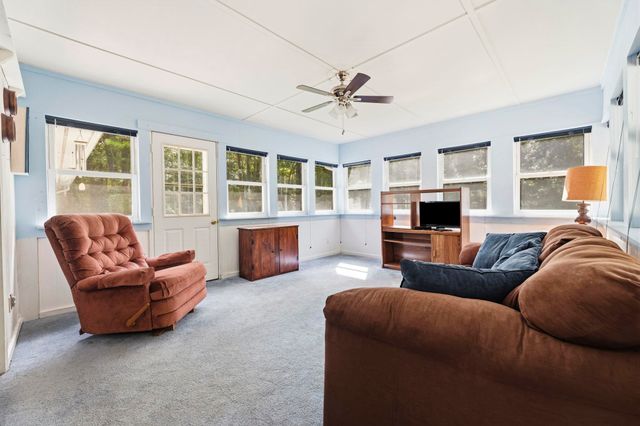 3811 Loblolly Ave., Little River, SC 29566