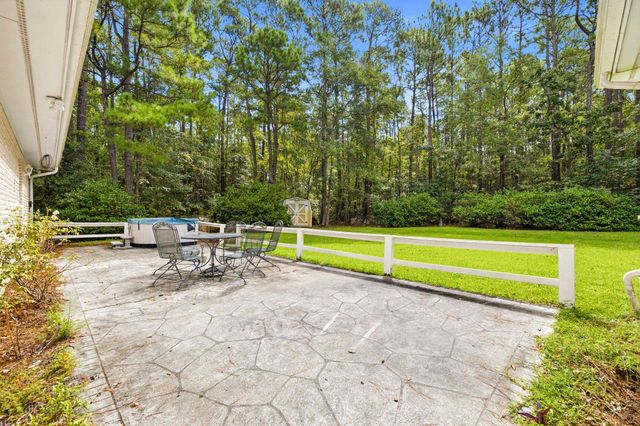 3811 Loblolly Ave., Little River, SC 29566