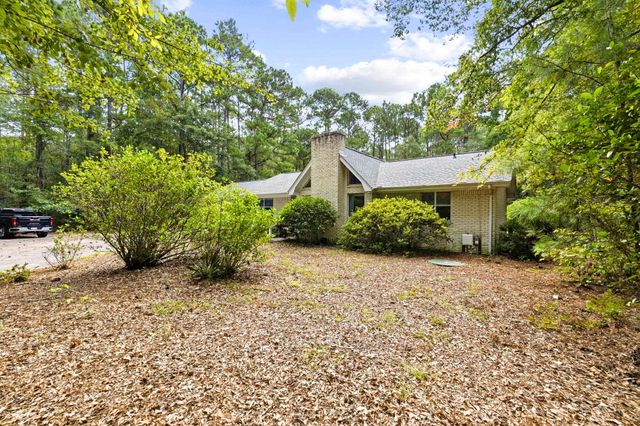 3811 Loblolly Ave., Little River, SC 29566