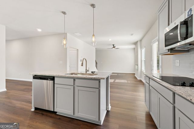 1861 Millstone Manor, Conyers, GA 30013