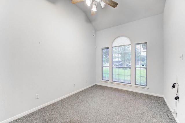 1140 Thomas Drive, Angleton, TX 77515