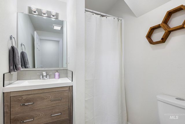 1149 Blake Street N, Twin Falls, ID 83301