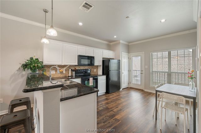 305 Holleman Drive E 503, College Station, TX 77840