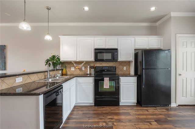 305 Holleman Drive E 503, College Station, TX 77840