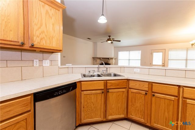 212 Oak Ridge Drive, Nolanville, TX 76559