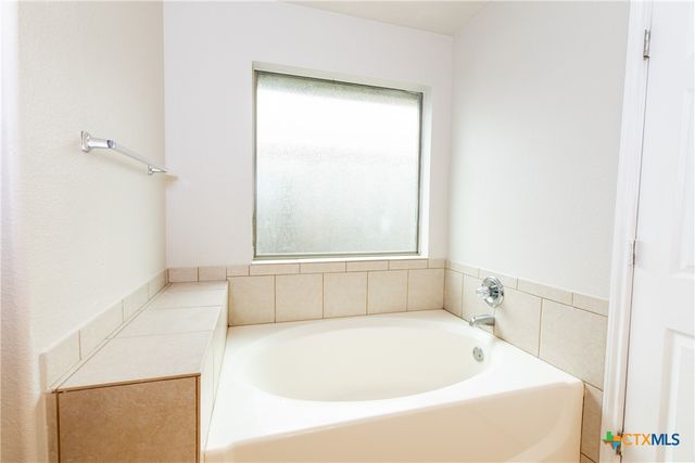 212 Oak Ridge Drive, Nolanville, TX 76559