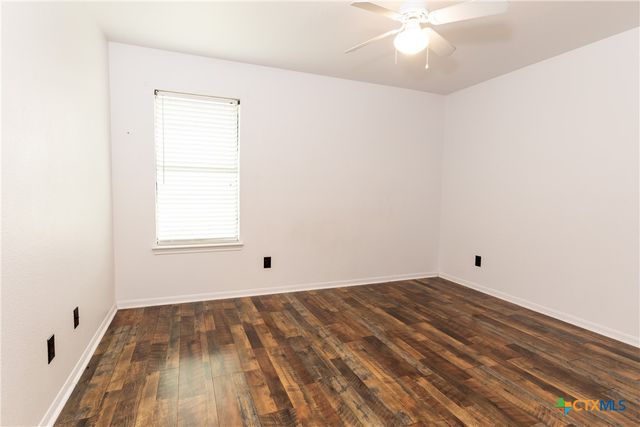 212 Oak Ridge Drive, Nolanville, TX 76559