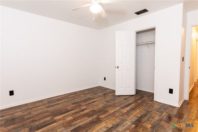 212 Oak Ridge Drive, Nolanville, TX 76559