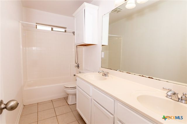 212 Oak Ridge Drive, Nolanville, TX 76559