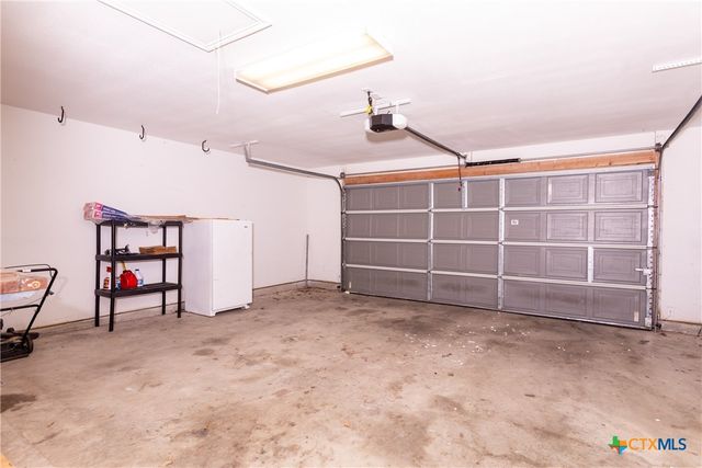 212 Oak Ridge Drive, Nolanville, TX 76559