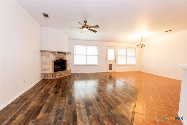 212 Oak Ridge Drive, Nolanville, TX 76559