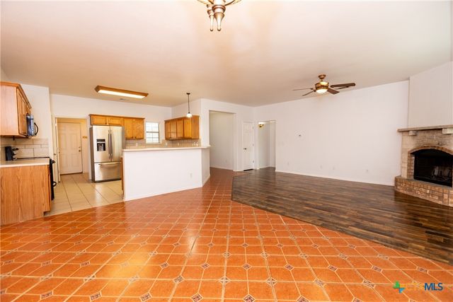 212 Oak Ridge Drive, Nolanville, TX 76559