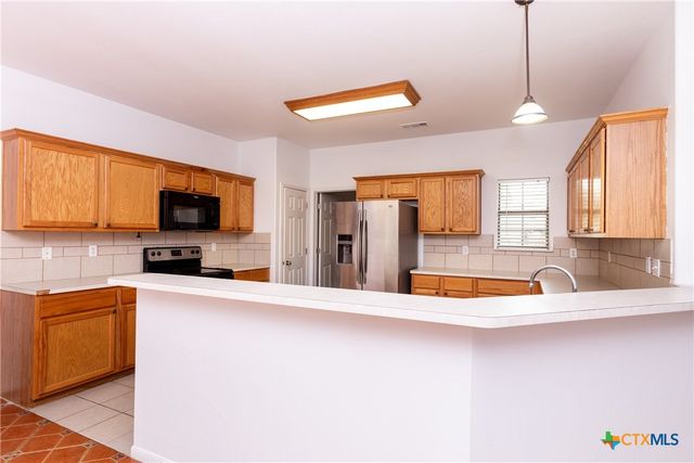 212 Oak Ridge Drive, Nolanville, TX 76559