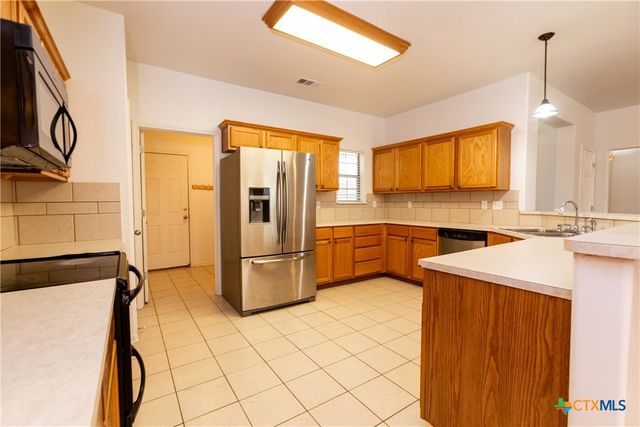212 Oak Ridge Drive, Nolanville, TX 76559