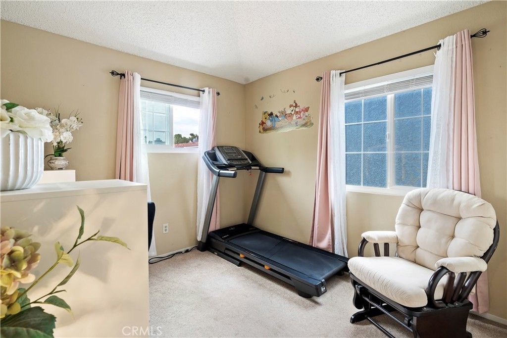 Image 22 of property listing at 37649 Citrus, Palmdale, CA 93550
