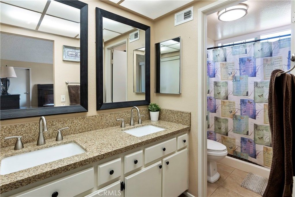 Image 26 of property listing at 37649 Citrus, Palmdale, CA 93550