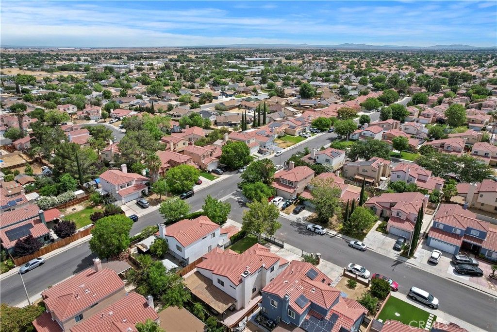 Image 33 of property listing at 37649 Citrus, Palmdale, CA 93550