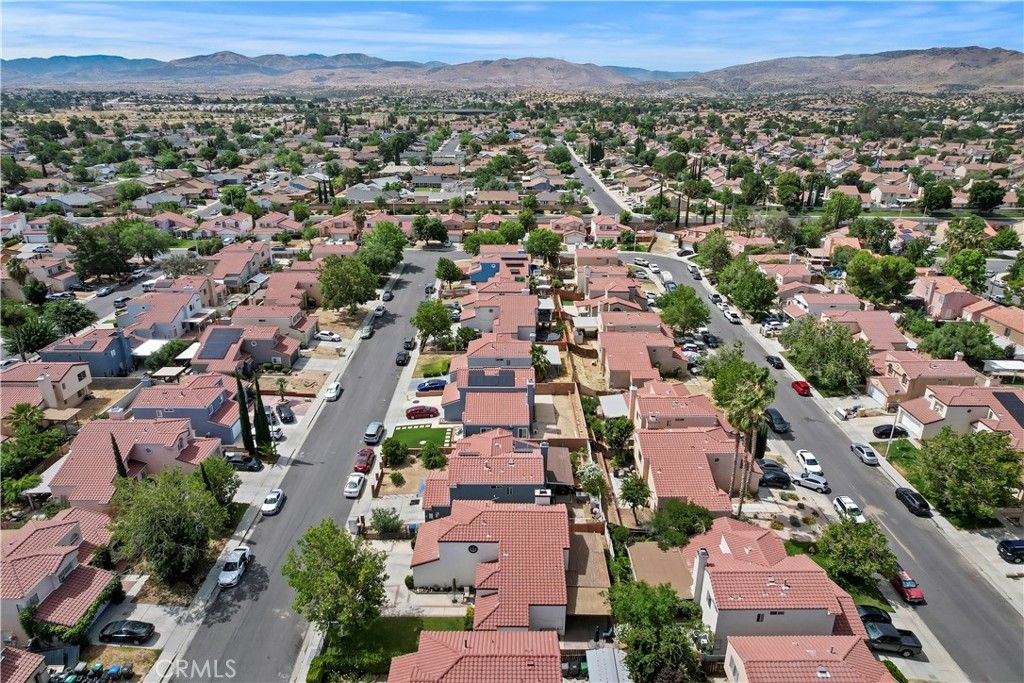 Image 35 of property listing at 37649 Citrus, Palmdale, CA 93550