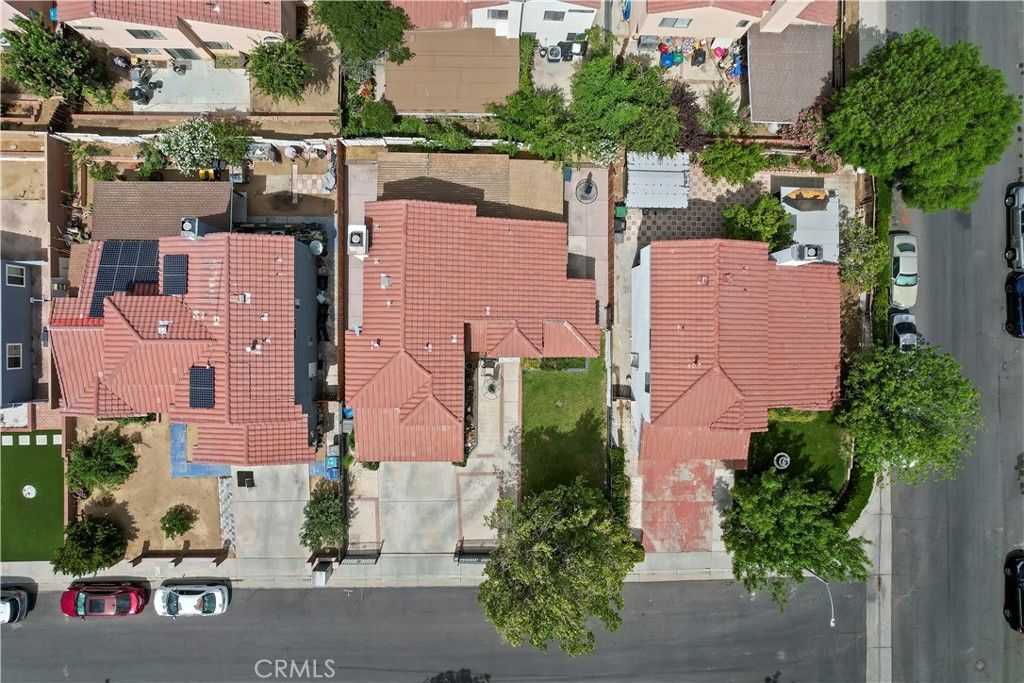 Image 36 of property listing at 37649 Citrus, Palmdale, CA 93550