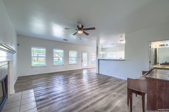 22031 GOLDCREST RUN, San Antonio, TX 78260