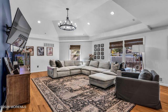 1142 Kenton Drive, Toms River, NJ 08753