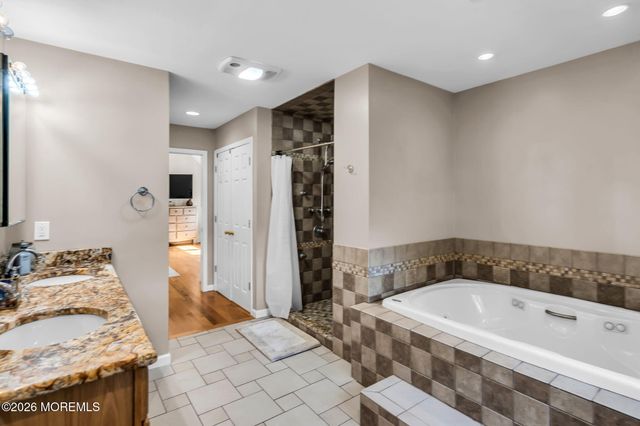 1142 Kenton Drive, Toms River, NJ 08753