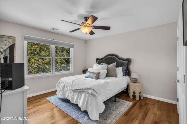 1142 Kenton Drive, Toms River, NJ 08753