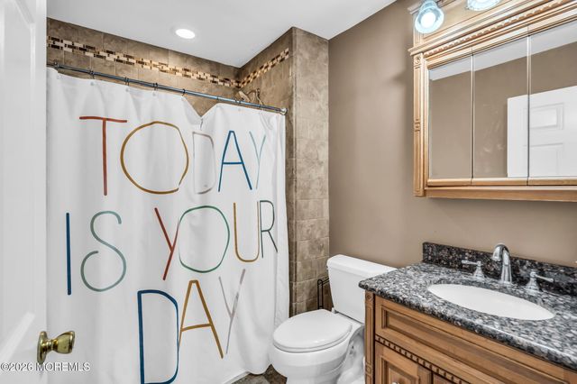 1142 Kenton Drive, Toms River, NJ 08753