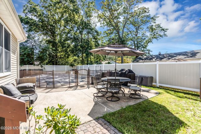 1142 Kenton Drive, Toms River, NJ 08753