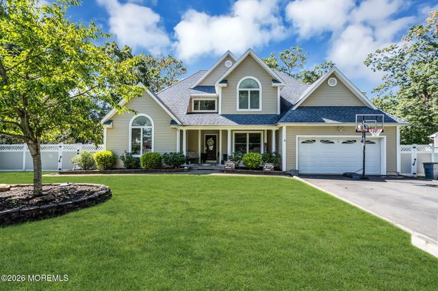 1142 Kenton Drive, Toms River, NJ 08753