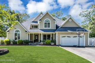 1142 Kenton Drive, Toms River, NJ 08753