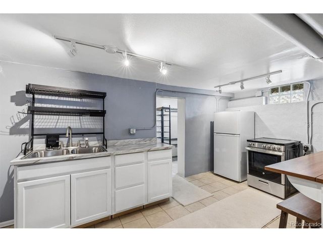 3924 S Washington St, Englewood, CO 80113