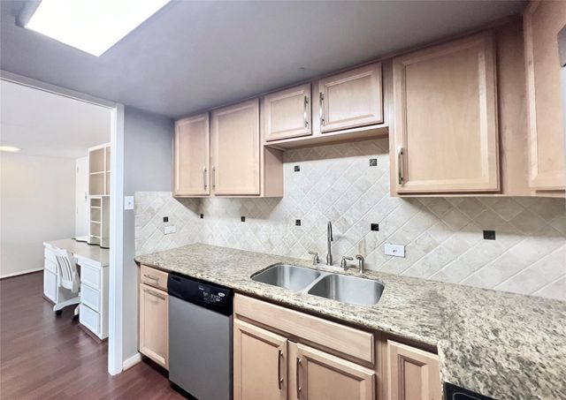 2016 Main Street 2405, Houston, TX 77002