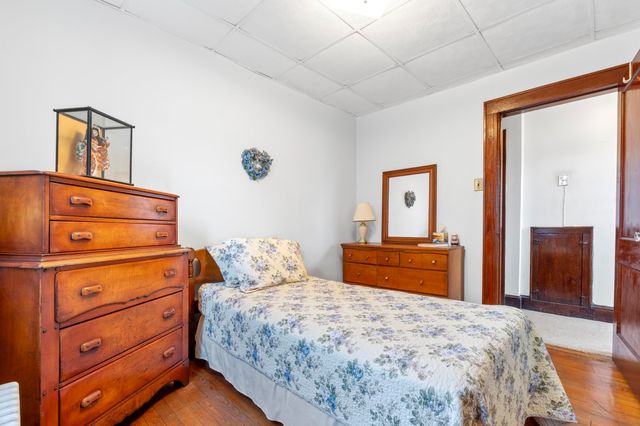 840 ROOSEVELT AVE, Secaucus, NJ 07094