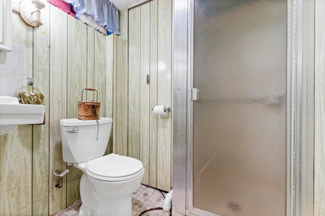 840 ROOSEVELT AVE, Secaucus, NJ 07094