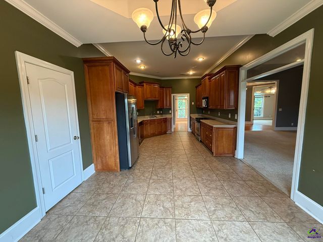 301 Downing Circle, Kathleen, GA 31047