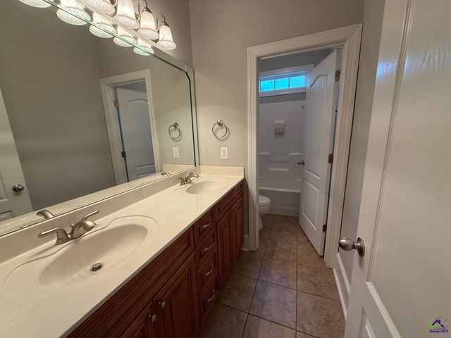 301 Downing Circle, Kathleen, GA 31047