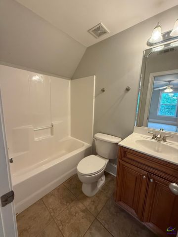301 Downing Circle, Kathleen, GA 31047