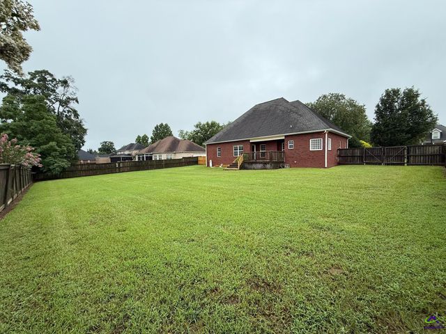 301 Downing Circle, Kathleen, GA 31047