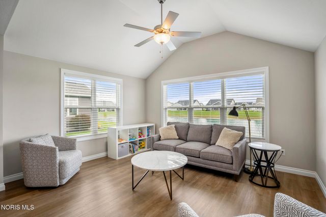 15079 E Sunset Maple Drive, Perrysburg, OH 43551