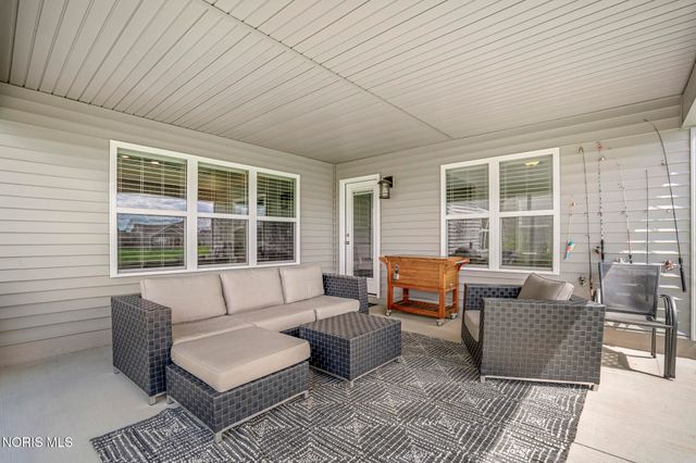 15079 E Sunset Maple Drive, Perrysburg, OH 43551