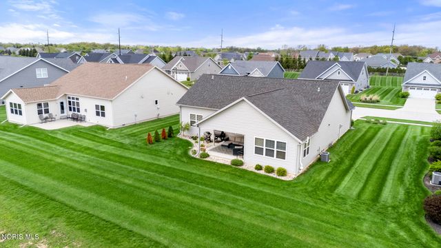 15079 E Sunset Maple Drive, Perrysburg, OH 43551