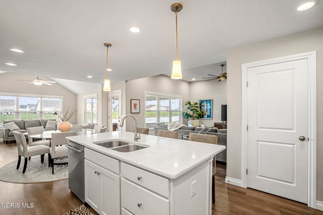 15079 E Sunset Maple Drive, Perrysburg, OH 43551