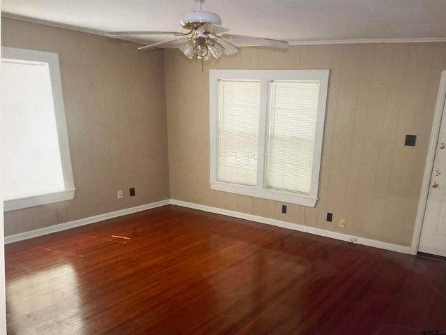 908 W Sixth St., Tyler, TX 75701