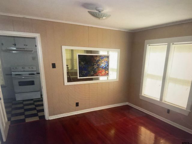 908 W Sixth St., Tyler, TX 75701