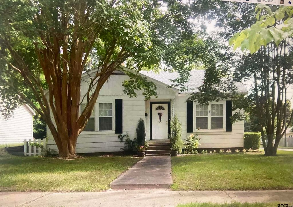 908 W Sixth St., Tyler, TX 75701